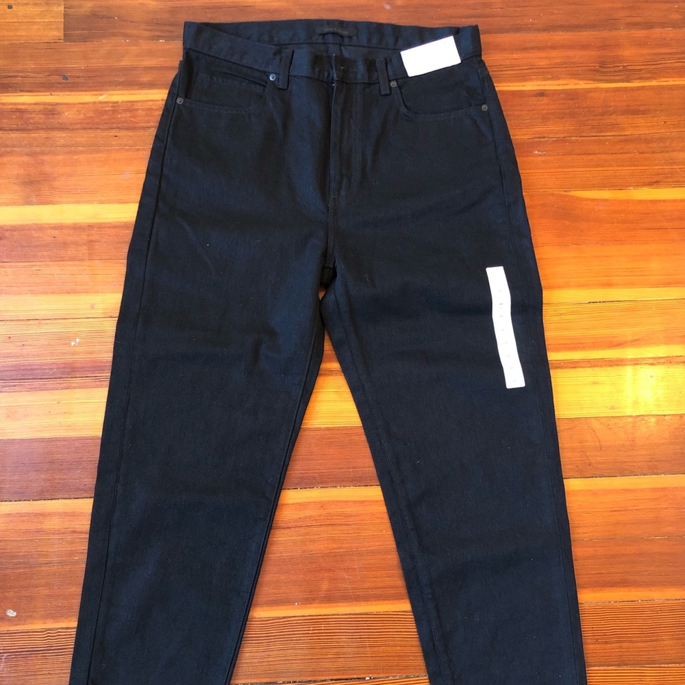 Brand new Uniqlo women ankle jeans waist size 30inch
